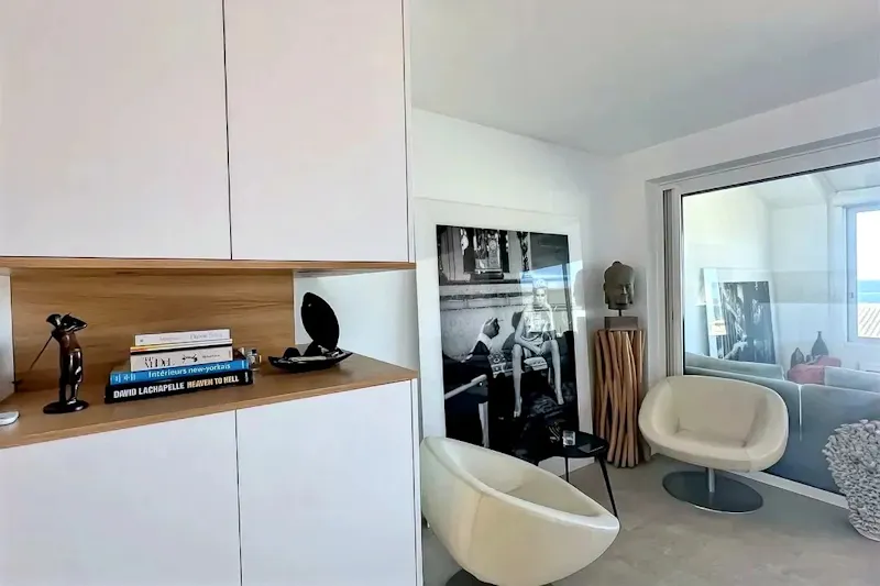 133 m² rooftop duplex with sea view, Montredon, Marseille 8th