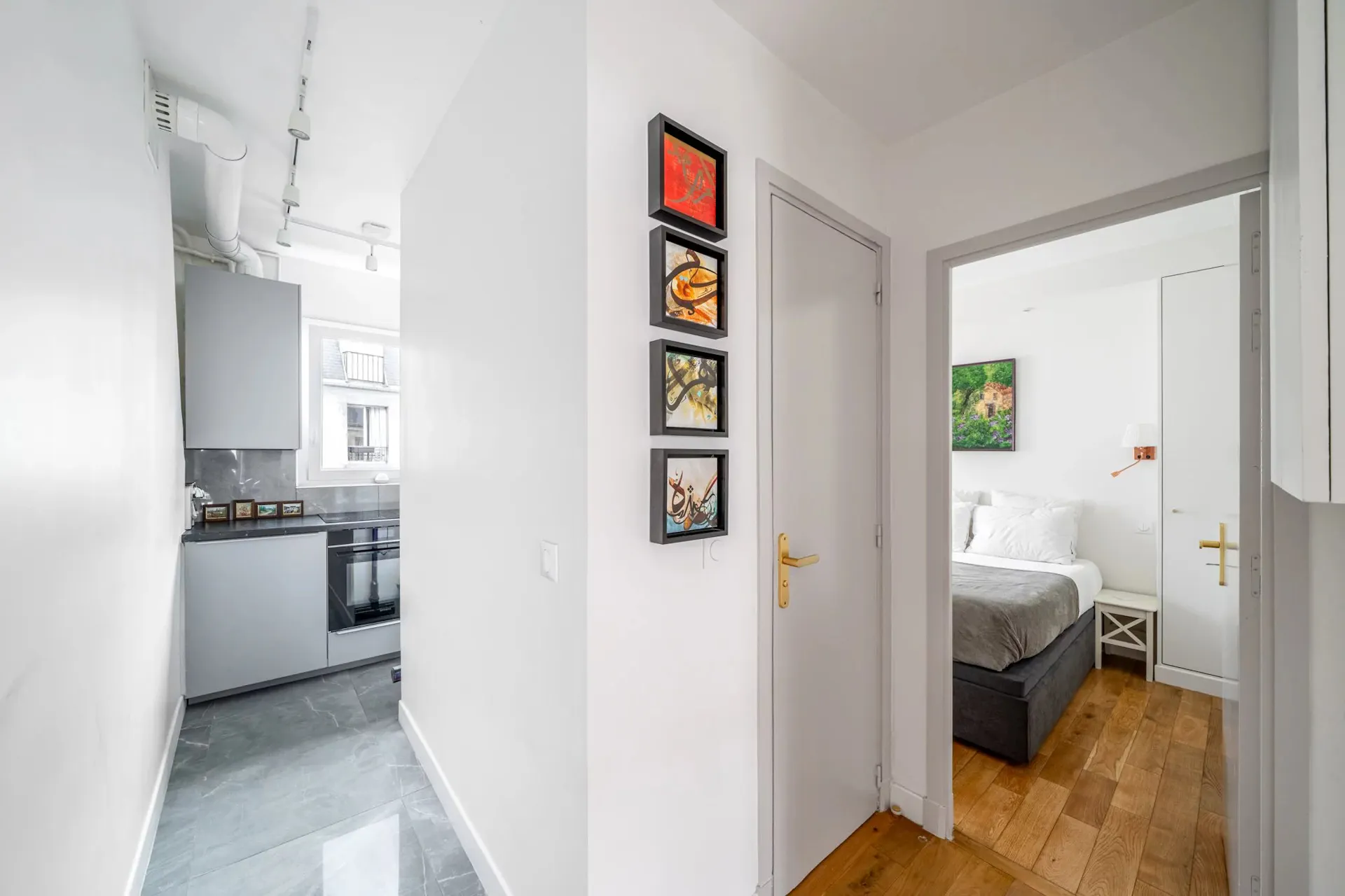 50 m² Carrez 3-room flat renovated in 2025 with balcony, Val-de-Grâce