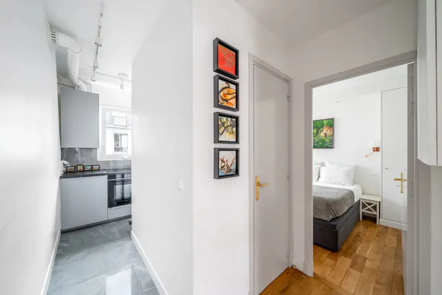 50 m² Carrez 3-room flat renovated in 2025 with balcony, Val-de-Grâce