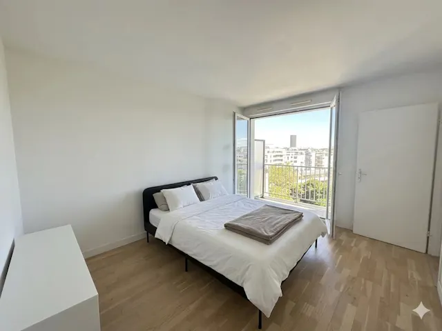 38 m² 2-room flat facing Montsouris park, 6.5 m² balcony