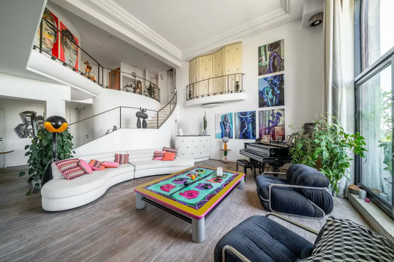 224 m² duplex on the 7th and 8th floors, avenue Foch, ceilings over 5 m
