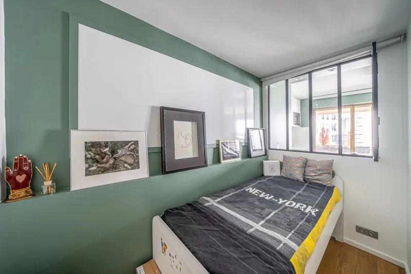 54 m² renovated 3-room flat with balcony, study and bookcase, Gros-Caillou