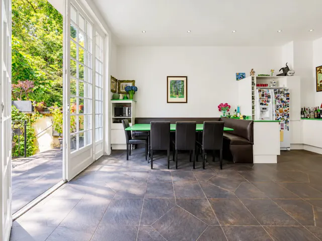 414 m² mansion with 90 m² garden, 85 m² rooftop and pool, Victor Hugo