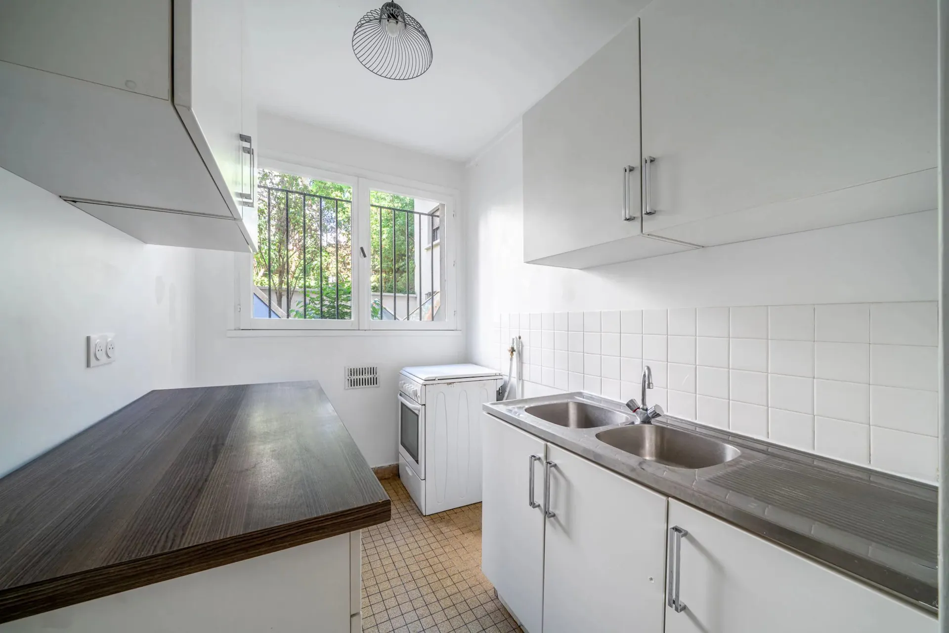 Outdoor space of a property for sale: Other arrondissements