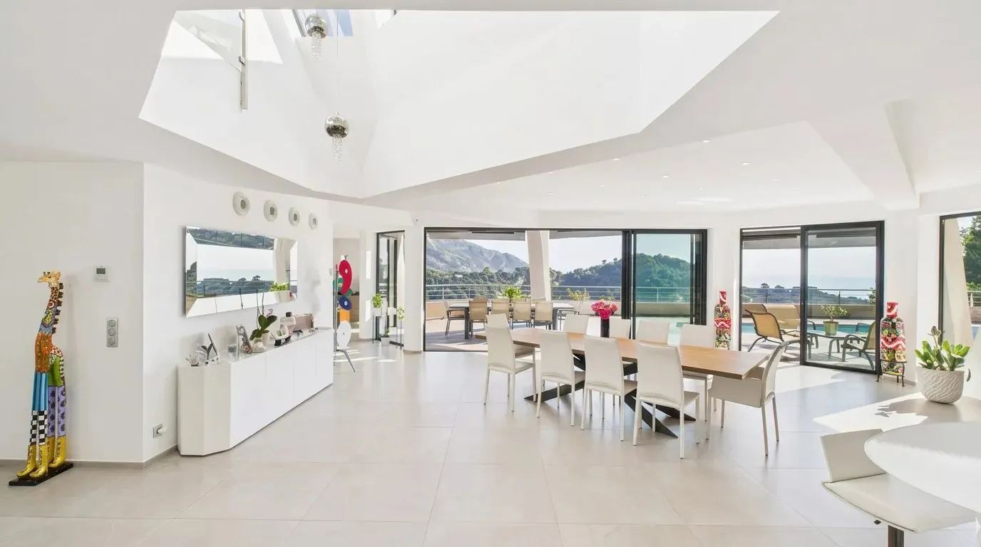 327 m² architect villa with sea view, Menton