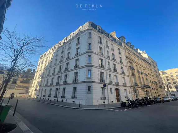 2 pièces 24 m², Paris 7e