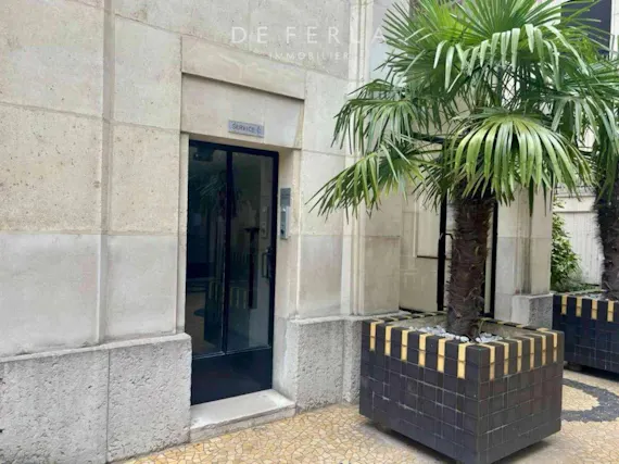 Studio 8 m², Paris 15e