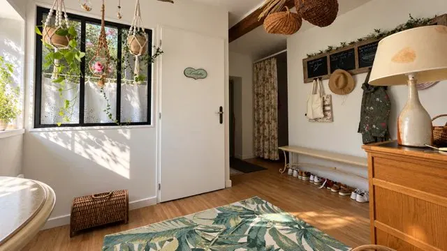 294 m² country house with two terraces, pond and wooded garden, Maisontiers