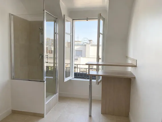 Studio 9 m², Necker, Paris 15e