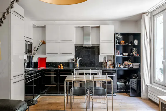 54 m² 2-room flat with 25 m² garden, Pernety