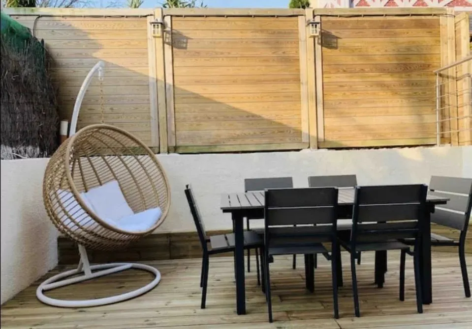 42 m² furnished 2-room flat with wooden terrace, Deauville